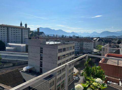 Rooftop Ink Parking Lucerne Bagian luar foto